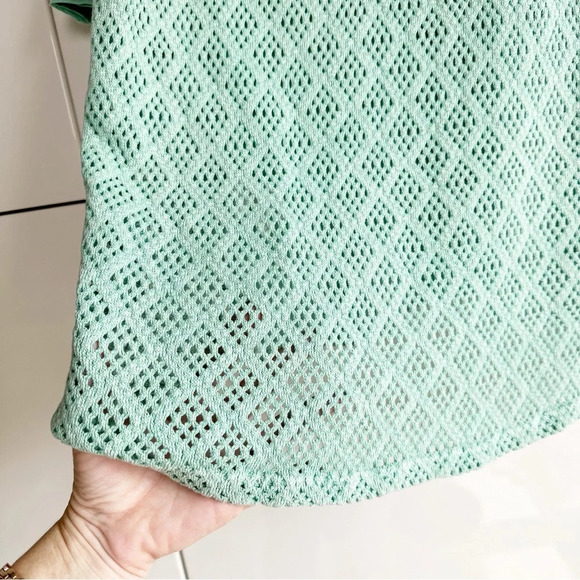 Lucky Brand Crochet Back T Shirt Green Short Sleeve V Neck Raw Hem Size Large - Picture 5 of 6